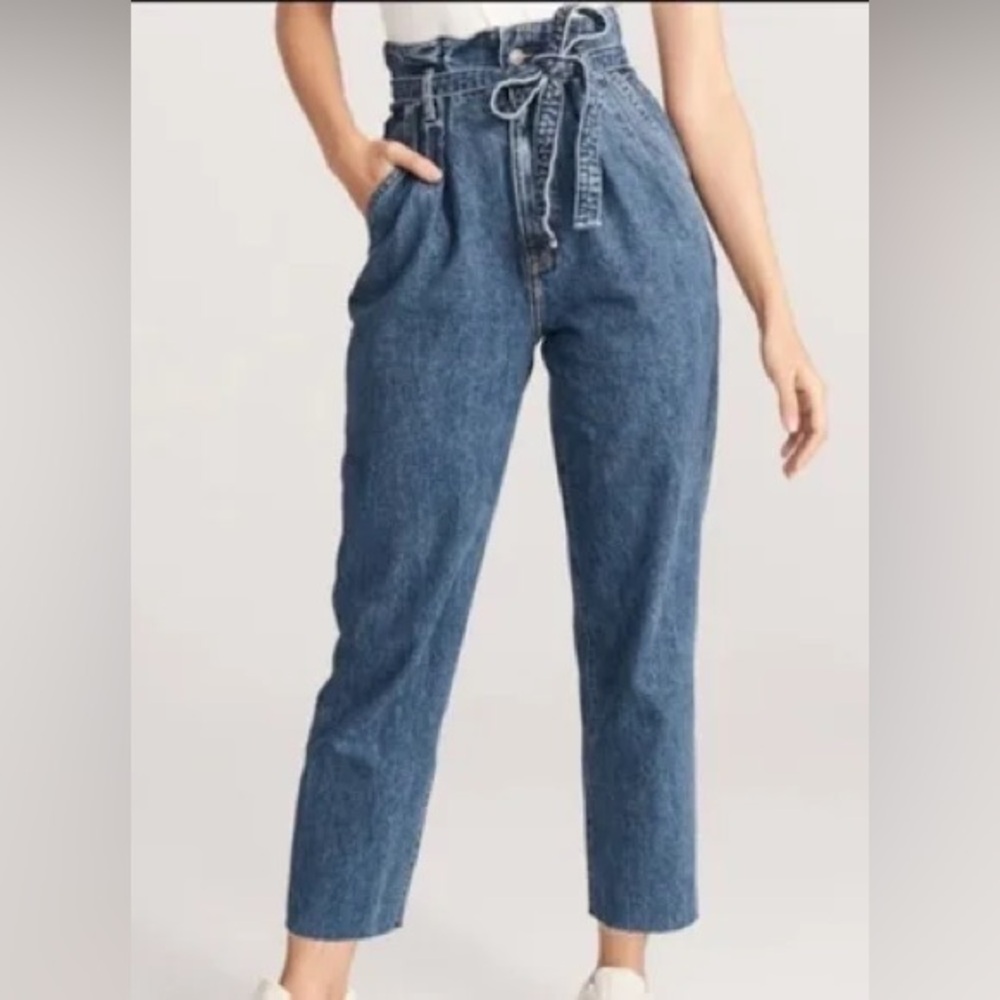 Abercrombie & Fitch Ultra High Rise Paper Bag Mom Jeans Sz 26/2 R Frayed Hem P - Picture 7 of 7
